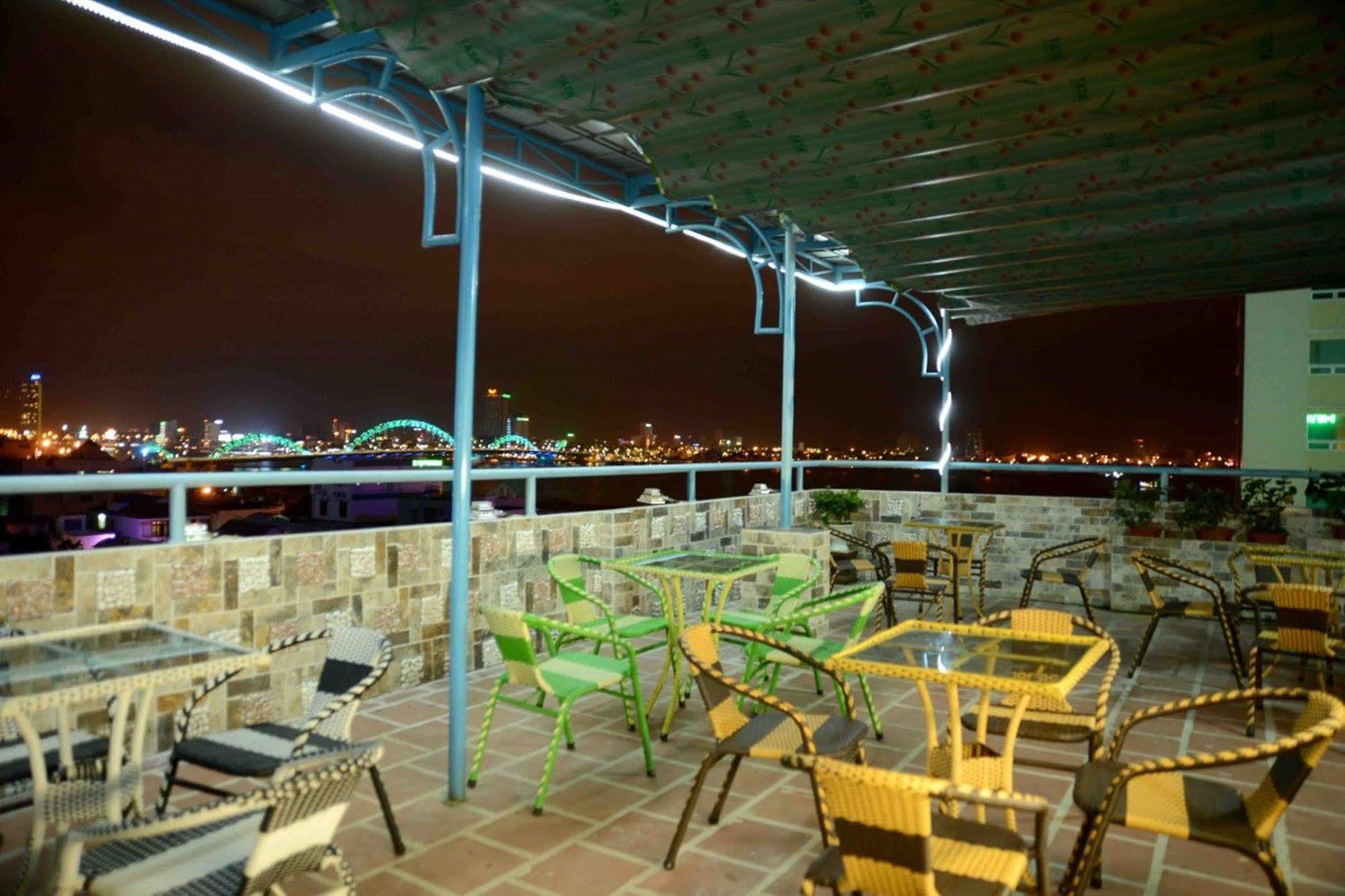 Red Diamond Hotel Da Nang Dış mekan fotoğraf